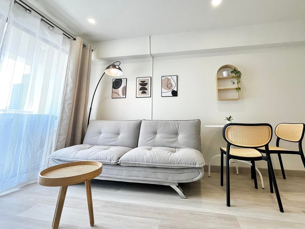 Thonglor tower 13FL 