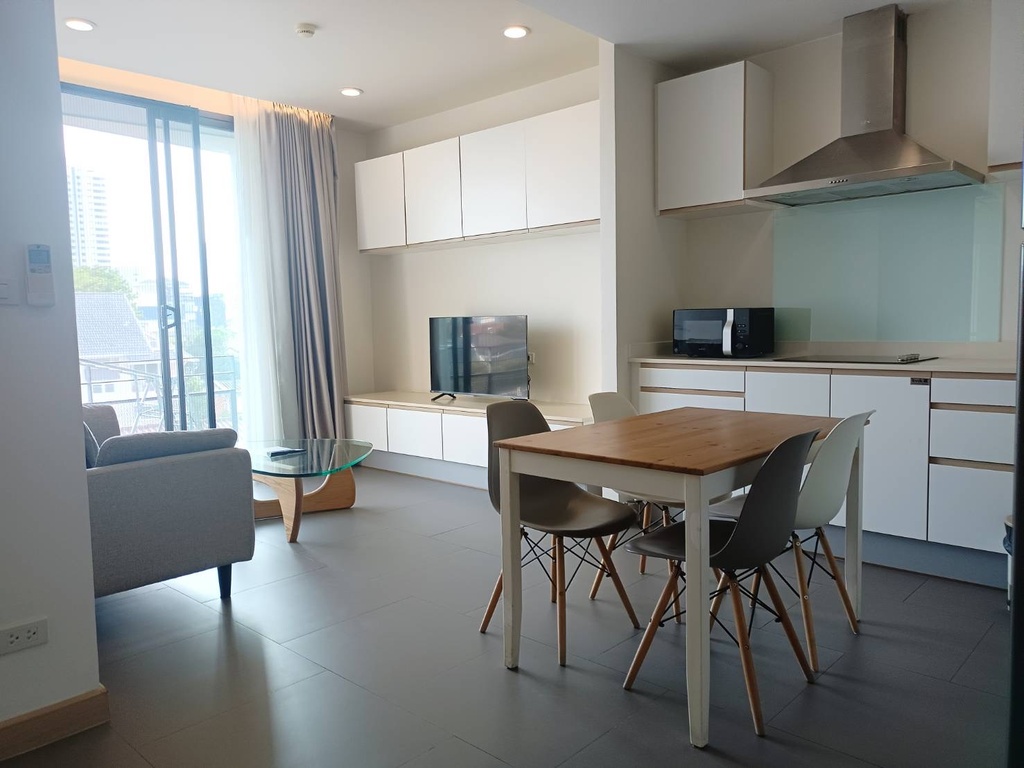 Mattani Suites Ekamai 22 