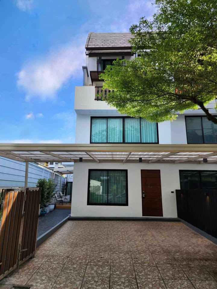 Areeya Mandarina Village Townhouse 380sqm, 65KB,4BB 