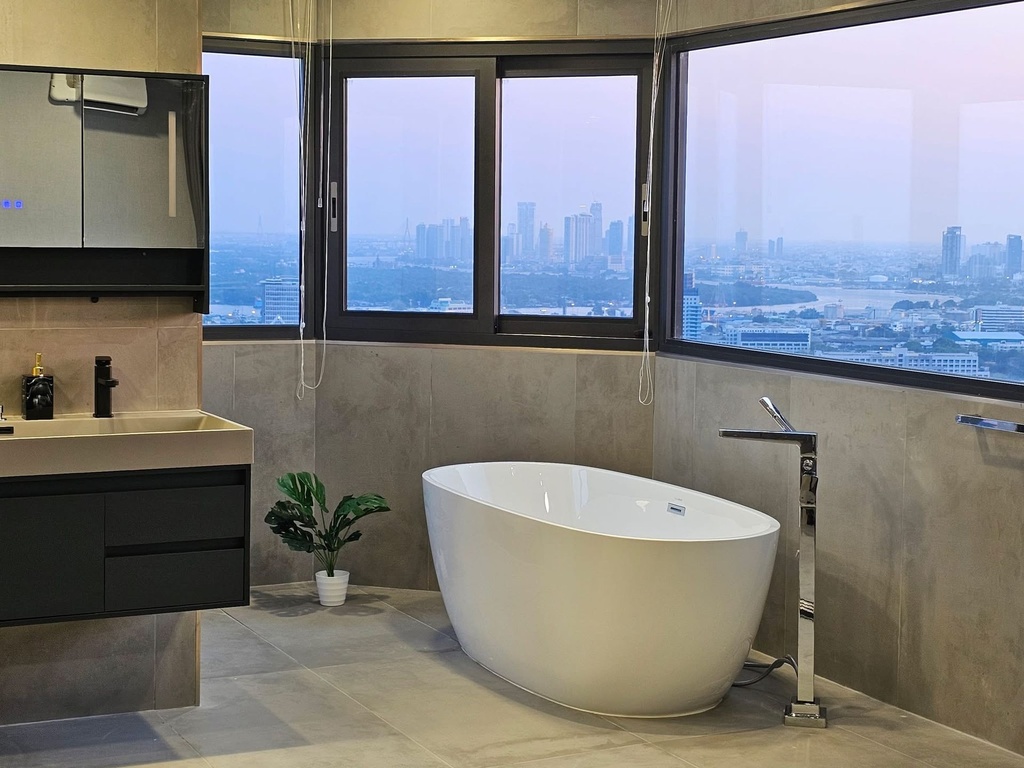 Waterford diamond Sukhumvit 30/1, 38FL, 3BB, 146.5sqm, 110KB