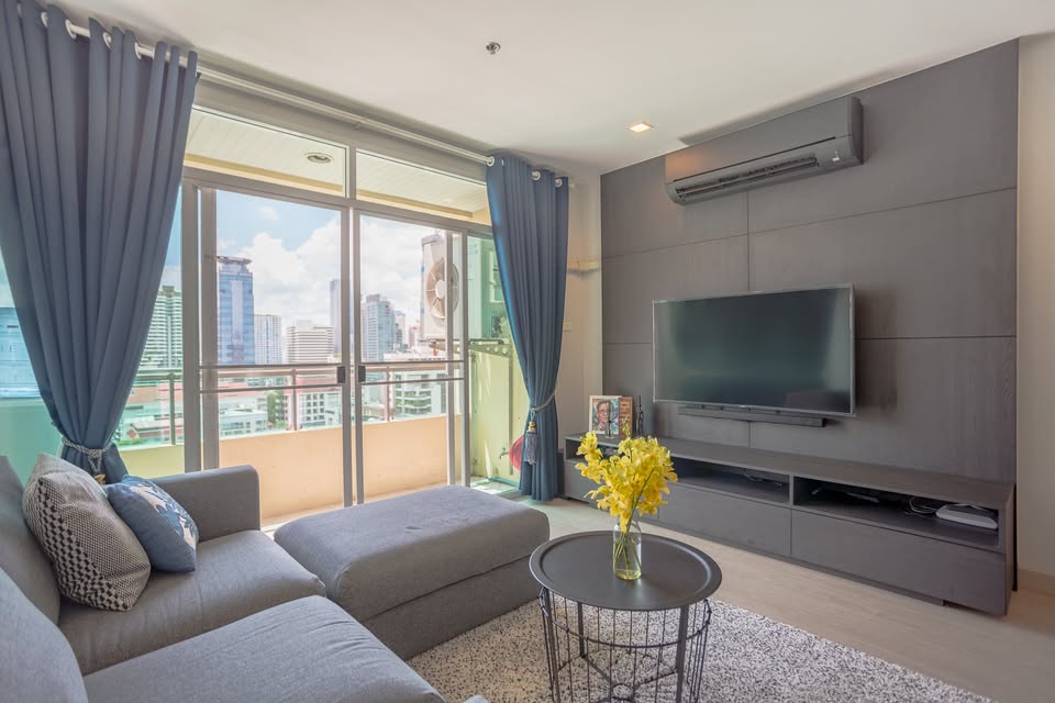 Sukhumvit City Resort, 112sqm, 15FL, 9.8MB, 2BB 