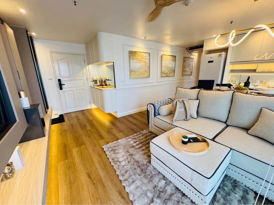 Sukhumvit Suites,