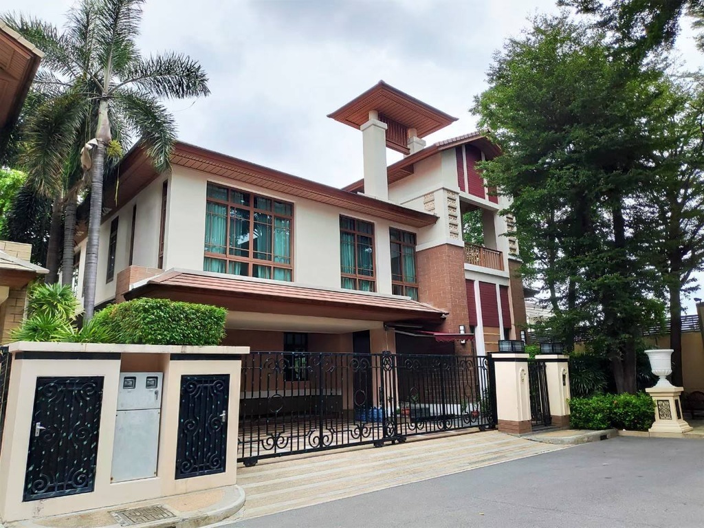 Baan Sansiri Sukhumvit 67, 