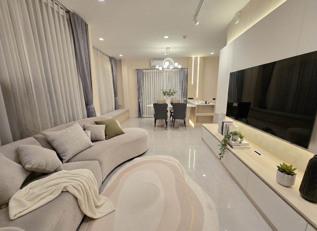 Bangkok Boulevard Bangna KM.5,