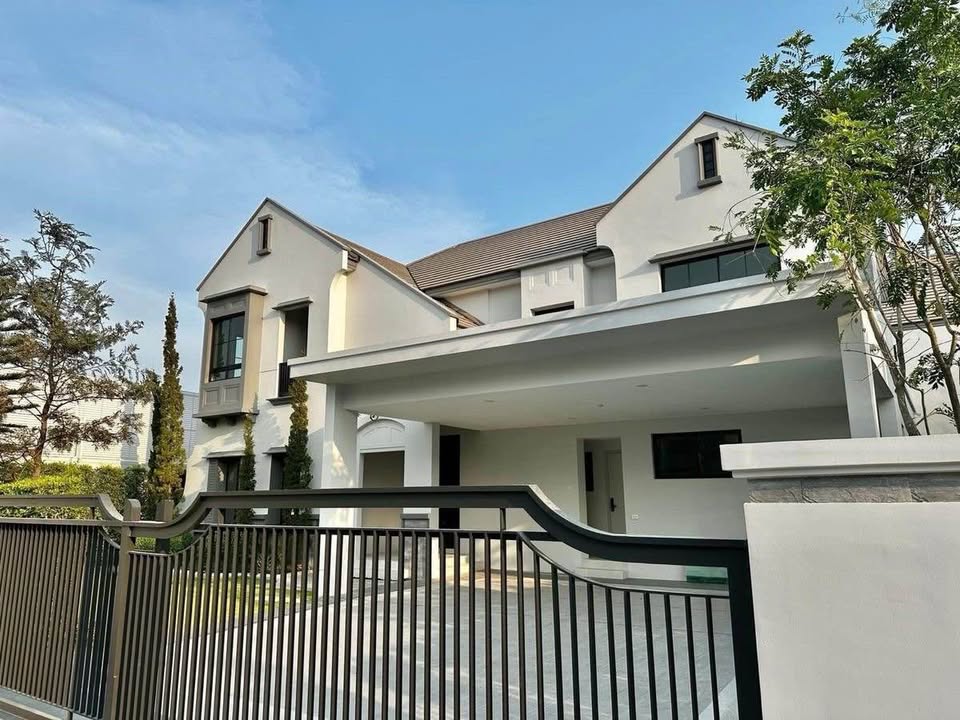 NANTAWAN Pinklao–Kanchana, No. 99/44, Soi 8,4Bed,5bath, 304sqm, 3parking