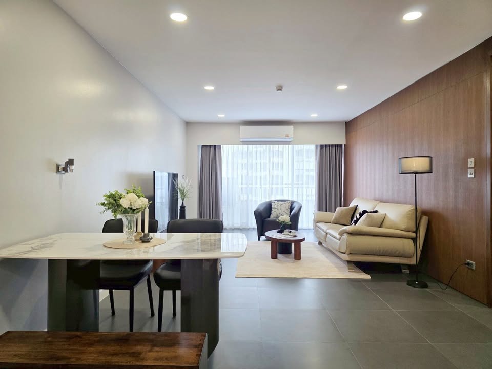 Sathorn Park Place,