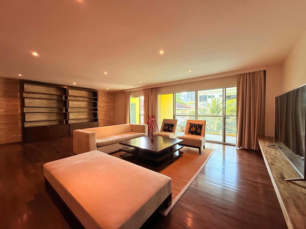 Silver Heritage Condominium, FL,