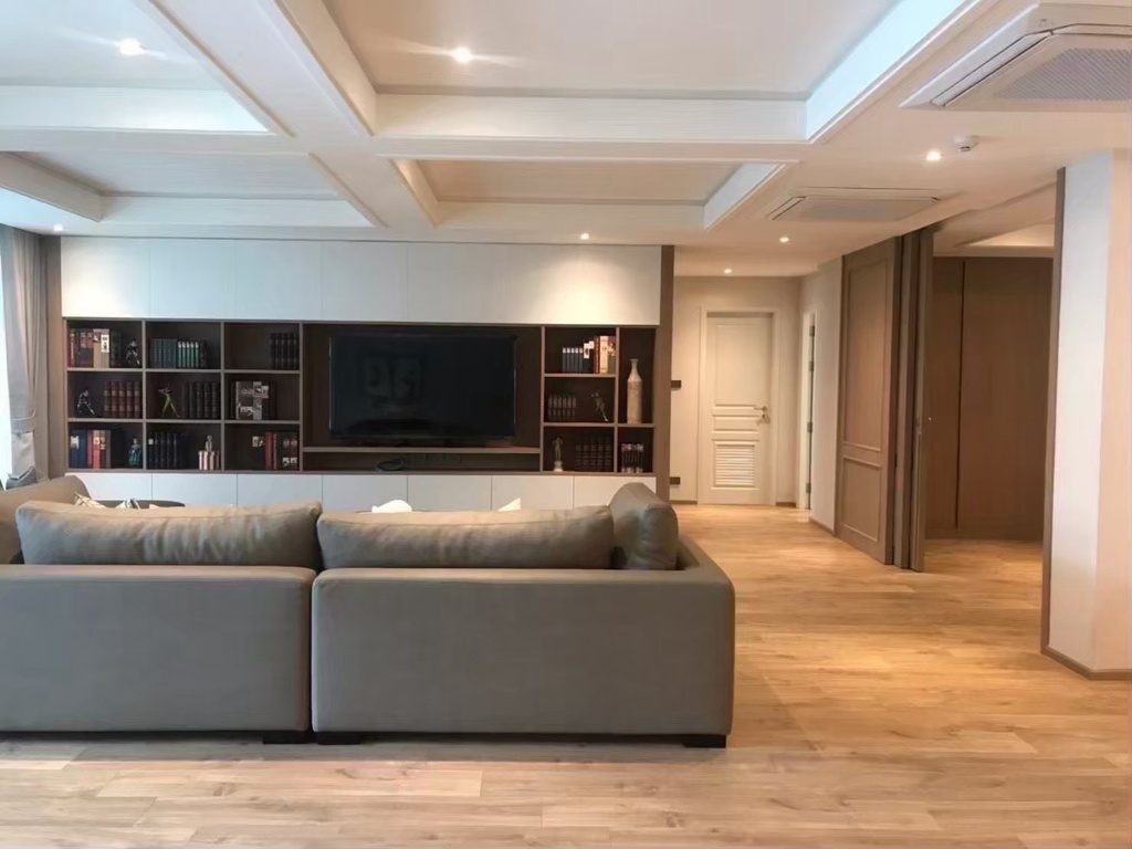[0365] The Grand Ekamai,3FL, Unit 3A, 200sqm, 3 bed 2 bath, 130KB