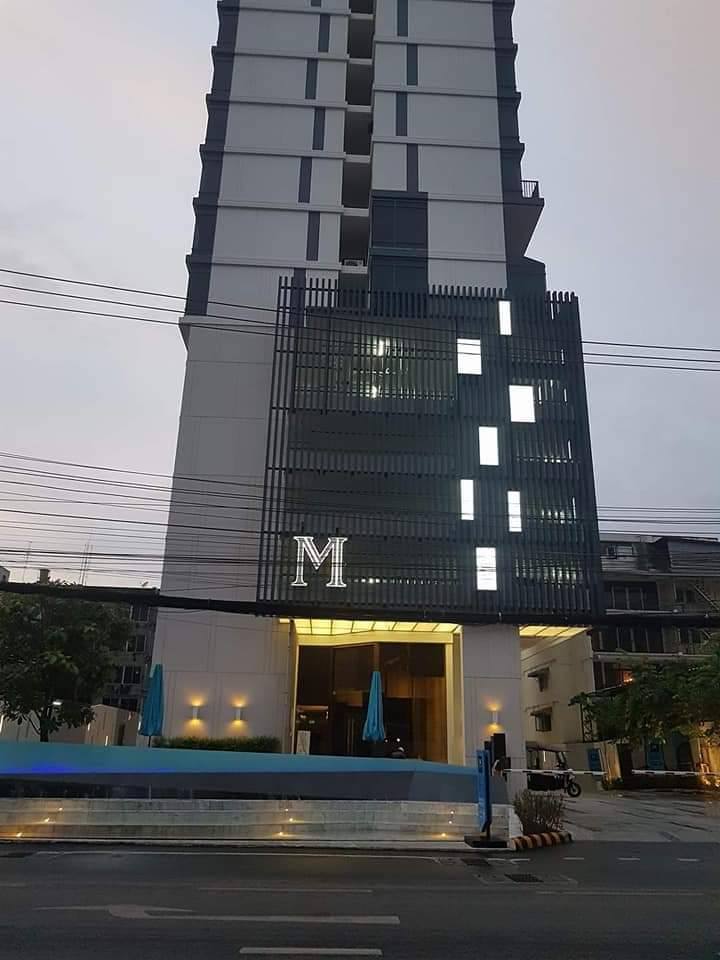 M Thonglor