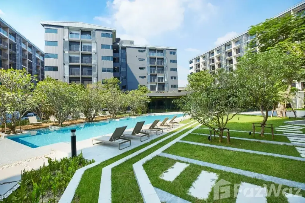 Blossom Condo Sathorn–Charoen rat